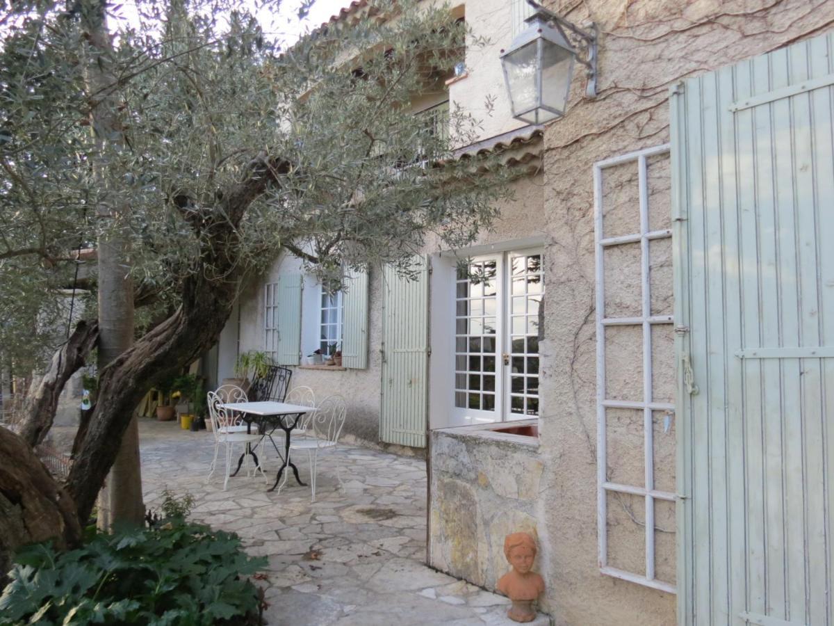 Mas Lou Piastoun Bed & Breakfast Fayence Dış mekan fotoğraf
